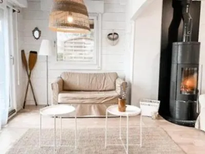 Holiday home Maison Bois Plages A Pied